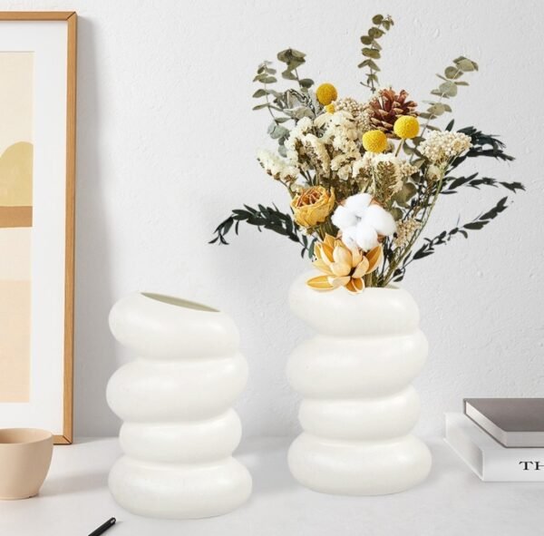 Elegant Wavy Plastic Vase – 6 Inches | Perfect for Side Table, Room & Office Decor(only vase)